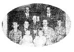 Erwin Jan SZEIB (stoi z prawej) z rodzicami i rodze�stwem. Fotografia z 1932 r. (archiwum rodzinne)